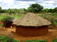 maison traditionnelle au Kenya