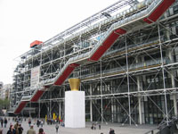 faade ouest du Centre G. Pompidou. Beaubourg (Paris)